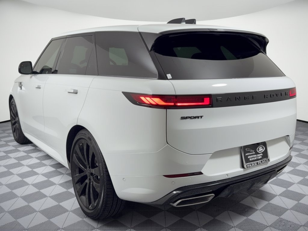 New 2026 Land Rover Range Rover Sport Dynamic SE AWD/4WD image 3