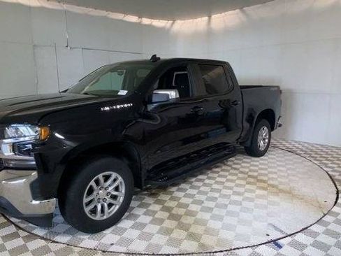 Used 2021 Chevrolet Silverado 1500 LT AWD/4WD image 7