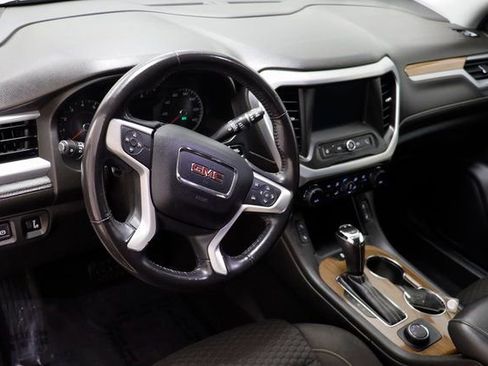 Certified 2019 GMC Acadia SLE image 7