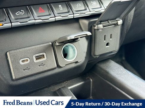 Used 2022 Chevrolet Silverado 1500 High Country w/ Technology Package image 37