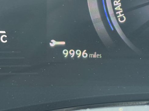 Used 2024 Lexus NX 300h AWD w/ Luxury Package image 25