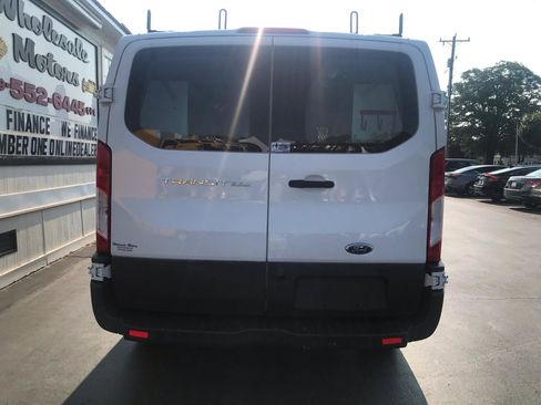 Used 2016 Ford Transit 250 130 Low Roof RWD image 5