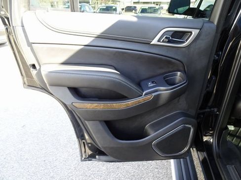 Used 2019 GMC Yukon Denali w/ Denali Ultimate Package image 16