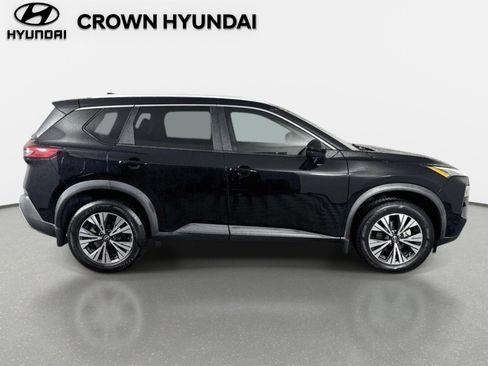 Used 2023 Nissan Rogue SV w/ SV Premium Package FWD image 5