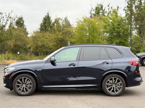 Used 2023 BMW X5 xDrive45e w/ Executive Package AWD/4WD image 2