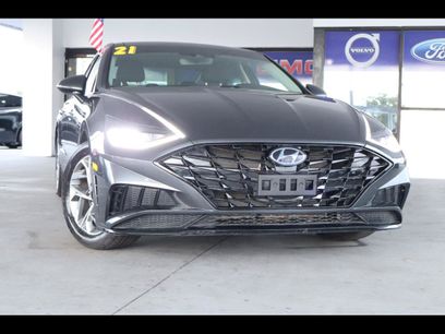 Used 2021 Hyundai Sonata SEL w/ Convenience Package
