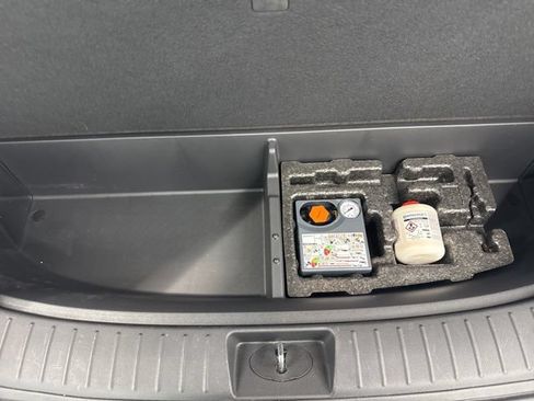 Used 2023 Hyundai Santa Fe Calligraphy AWD/4WD image 16