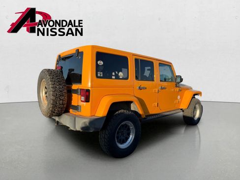 Used 2012 Jeep Wrangler Unlimited Rubicon w/ Connectivity Group AWD/4WD image 4