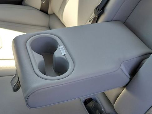 New 2026 Hyundai Elantra Limited image 20