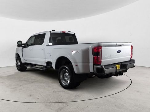 Certified 2025 Ford F450 Lariat w/ FX4 Off-Road Package image 3
