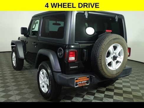 Used 2022 Jeep Wrangler Sport S image 4
