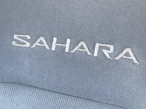 Used 2023 Jeep Wrangler Unlimited Sahara w/ Cold Weather Group AWD/4WD image 24