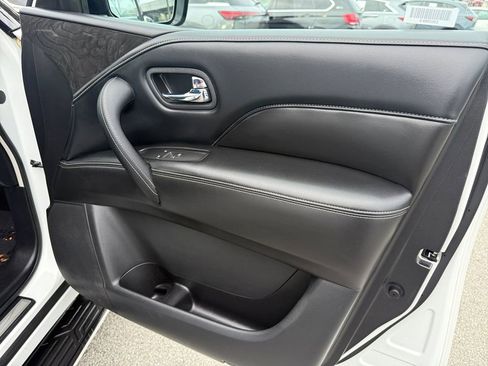 Used 2024 INFINITI QX80 Luxe image 27