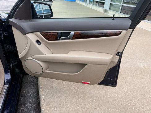 Used 2013 Mercedes-Benz C 300 4MATIC Sedan image 44