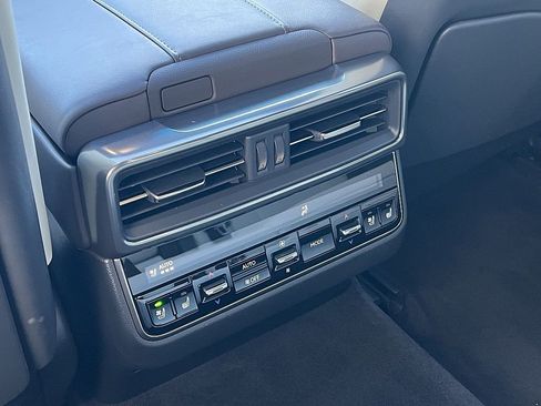 Used 2023 Lexus LX 600 4WD w/ Accessory Package (Z1) image 12