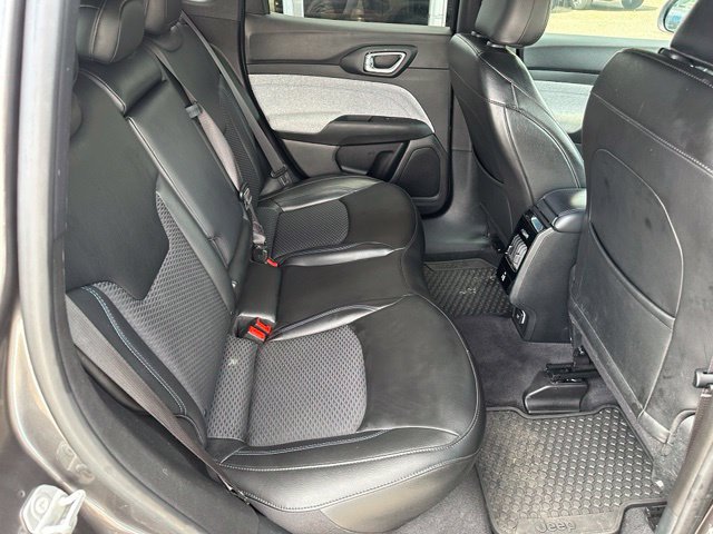 Used 2023 Jeep Compass Latitude w/ Convenience Group AWD/4WD image 20