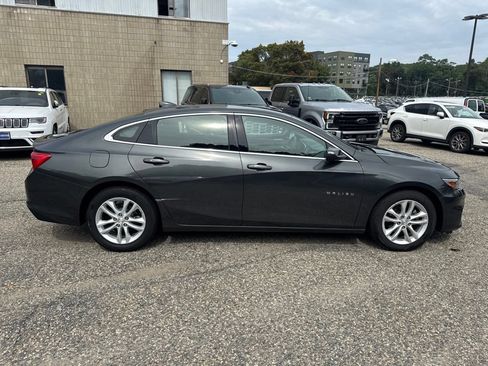 Used 2017 Chevrolet Malibu LT FWD image 7