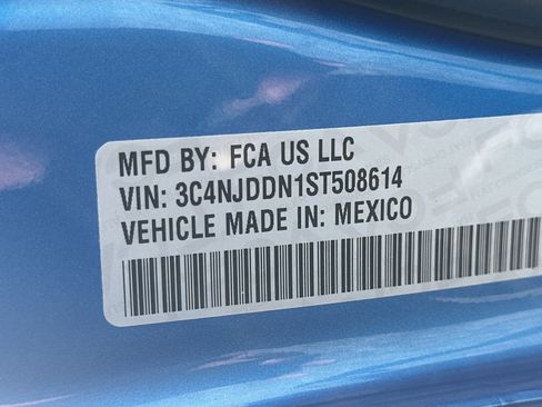 Used 2025 Jeep Compass Trailhawk w/ Trailhawk Elite Group image 31