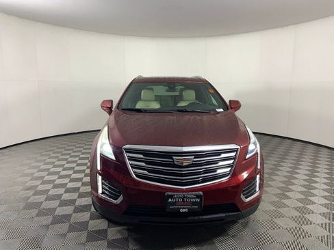 Used 2018 Cadillac XT5 Luxury w/ Driver Awareness Package FWD image 4