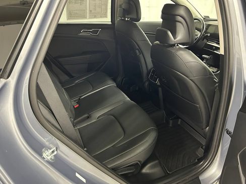 Used 2023 Kia Sportage EX FWD image 14