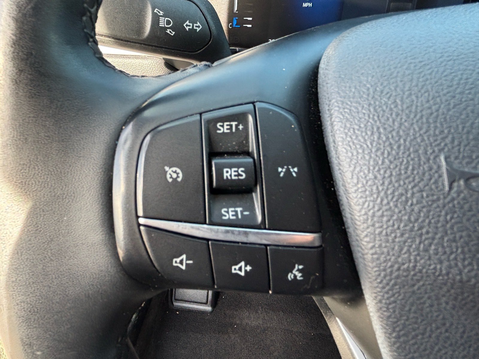 Used 2024 Ford Escape Active FWD image 22