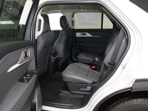New 2026 Ford Explorer Active w/ Active Comfort Package image 26