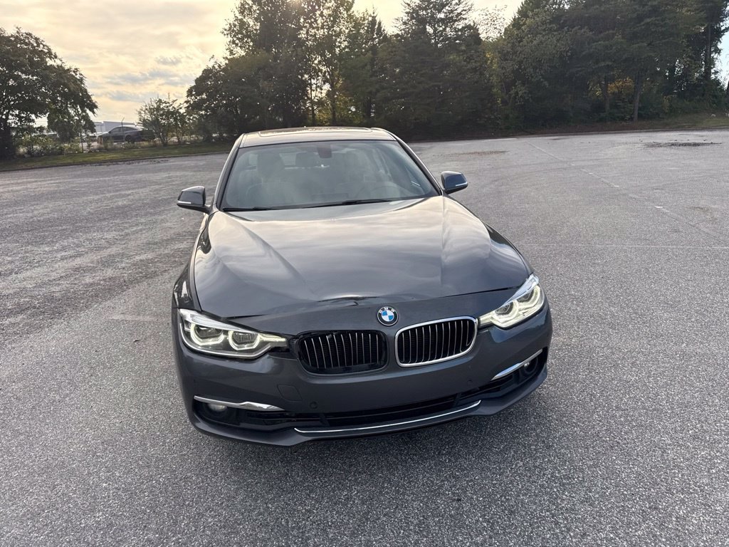 Used 2016 BMW 328i xDrive Sedan w/ Premium Package AWD/4WD image 4