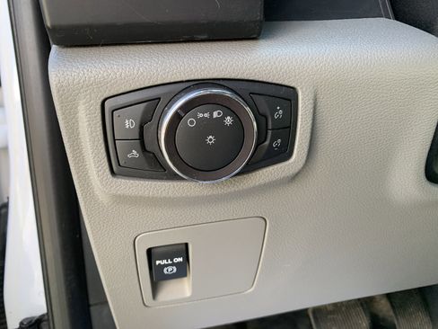 Used 2019 Ford F150 XL w/ Equipment Group 101A Mid AWD/4WD image 15