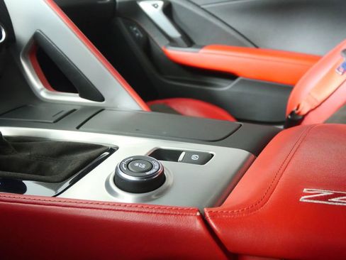 Used 2019 Chevrolet Corvette Z06 RWD image 22
