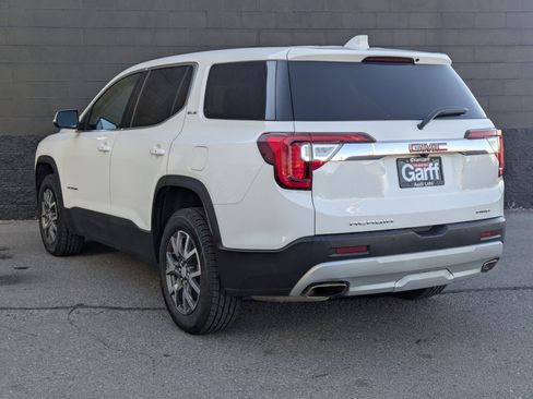 Used 2023 GMC Acadia SLE image 7