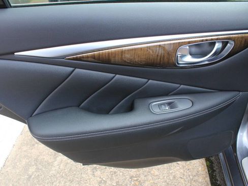 Used 2019 INFINITI Q50 Luxe w/ Essential Package (3.0T Luxe) image 14
