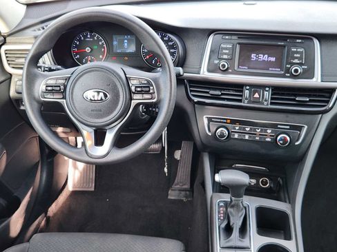 Used 2017 Kia Optima LX FWD image 24