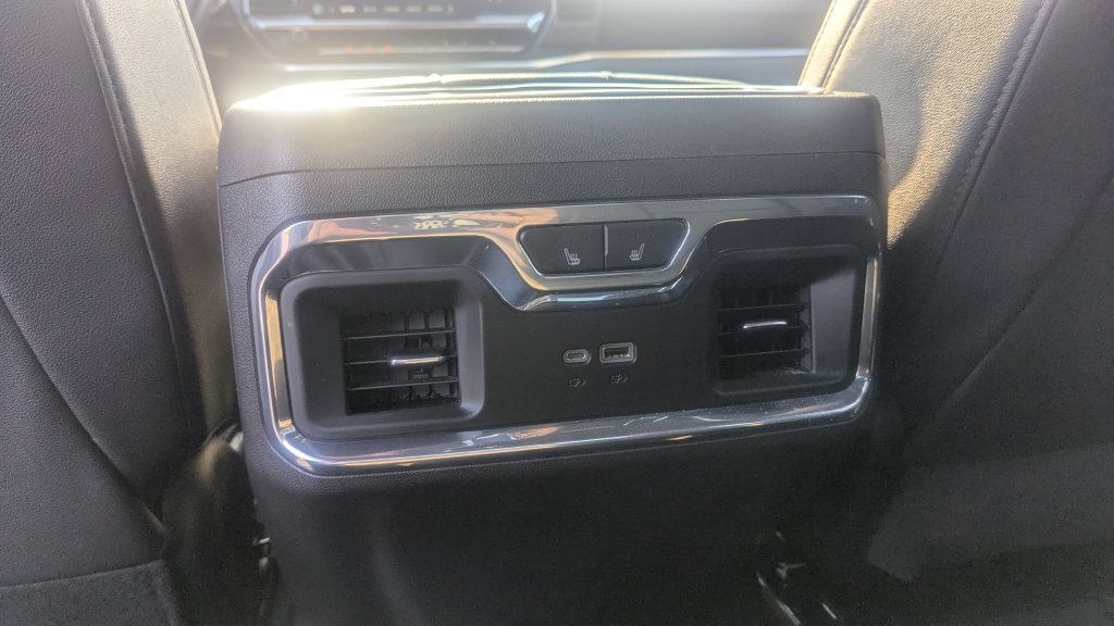 Used 2023 Chevrolet Silverado 1500 LTZ AWD/4WD image 14