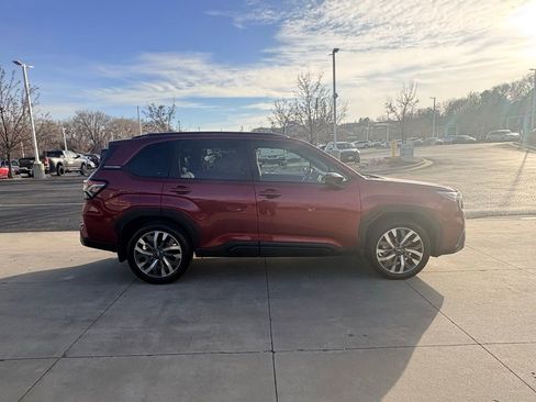 Used 2025 Subaru Forester Touring w/ Popular Package - Touring image 4