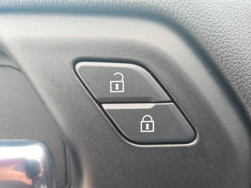 Used 2020 Chevrolet Silverado 1500 RST w/ All-Star Edition image 29