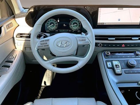 Used 2025 Hyundai Palisade Limited image 8
