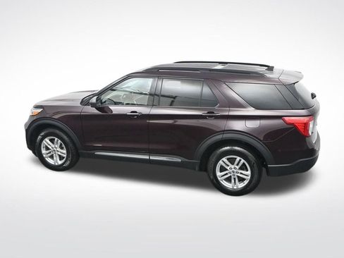 Used 2022 Ford Explorer XLT w/ Equipment Group 202A image 30