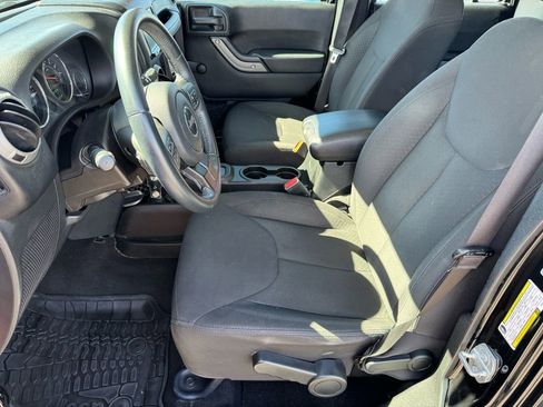 Used 2017 Jeep Wrangler Unlimited Sport w/ Connectivity Group image 11