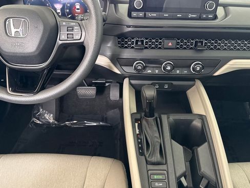 Certified 2023 Honda Accord LX image 28