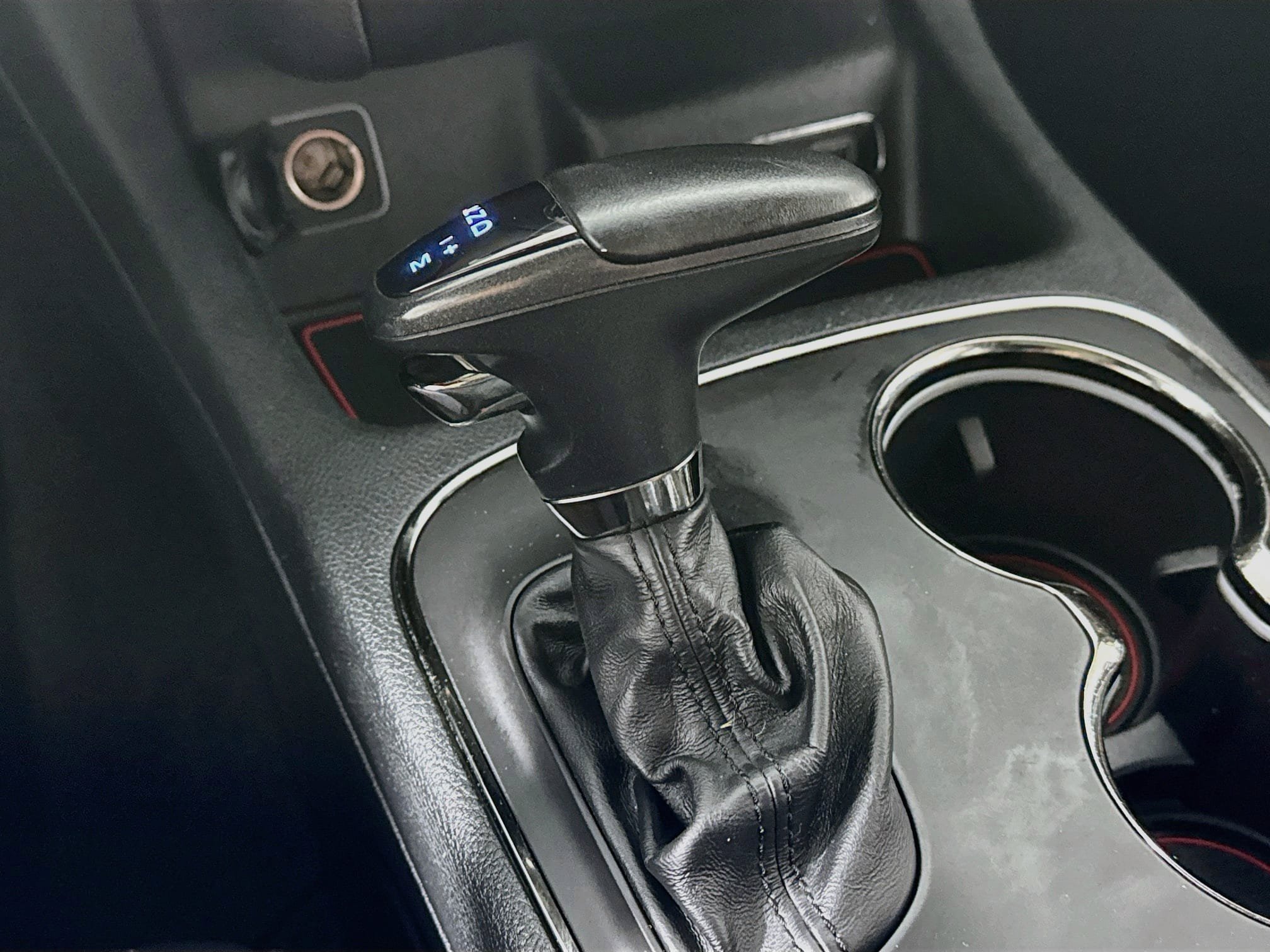 Used 2018 Dodge Durango R/T w/ Blacktop Package AWD/4WD image 21
