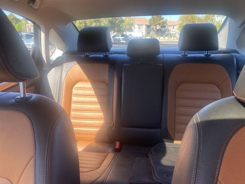 Used 2018 Volkswagen Passat 2.0T SEL Premium image 20