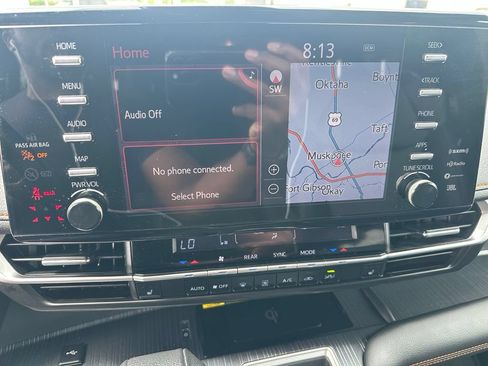 Used 2021 Toyota Sienna XSE w/ XSE Plus Package AWD/4WD image 17