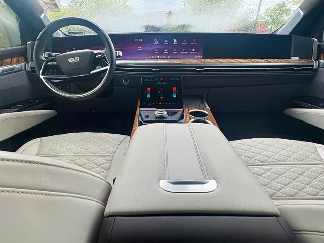 Certified 2025 Cadillac Escalade Sport Platinum AWD/4WD image 27