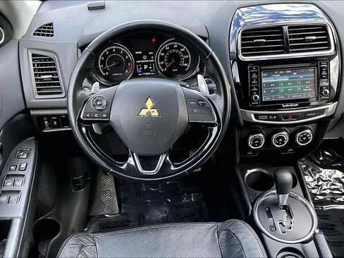 Used 2017 Mitsubishi Outlander Sport GT image 5