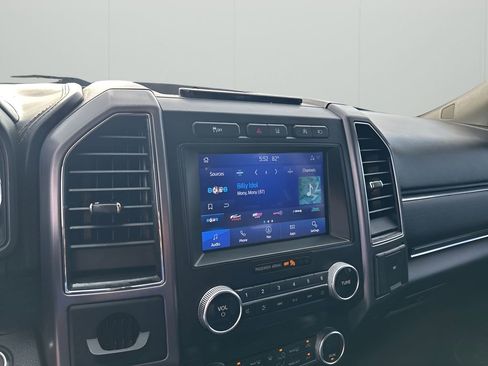 Used 2021 Ford Expedition Platinum RWD image 35
