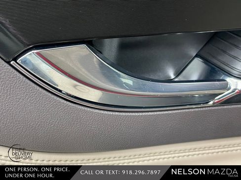 Used 2022 Lincoln Corsair FWD w/ Premium Package image 33