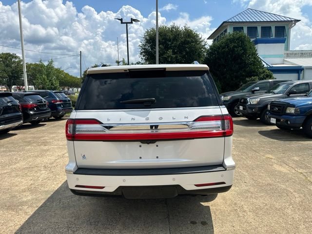 Used 2018 Lincoln Navigator Reserve w/ Technology Package AWD/4WD image 6