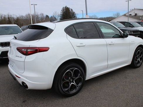Used 2023 Alfa Romeo Stelvio Veloce image 31