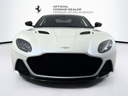 Used 2019 Aston Martin DBS Superleggera image 2