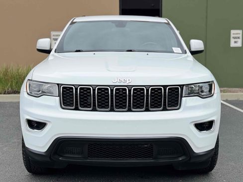 Used 2020 Jeep Grand Cherokee Laredo image 8